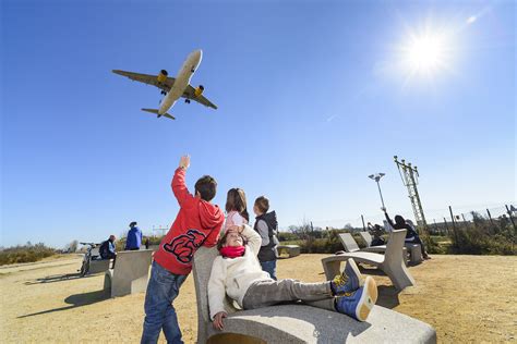 mirador de aviones el prat|Mirador de aviones en el Prat del Llobregat